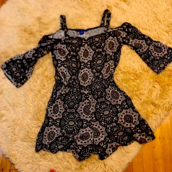 Cold shoulder romper - Picture 1 of 1